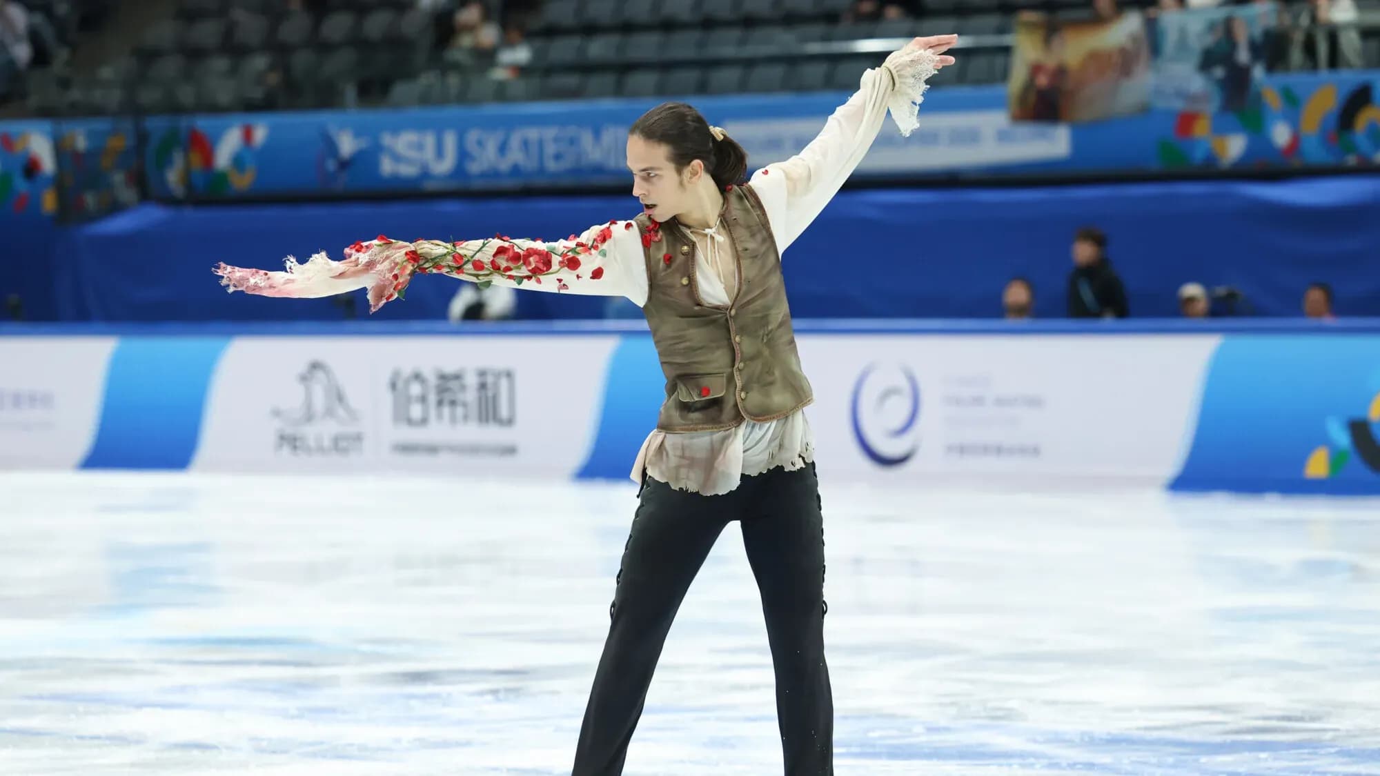 Пётр Гуменник выиграл короткую программу олимпийского отбора Пётр Гуменник выиграл короткую программу олимпийского отбора