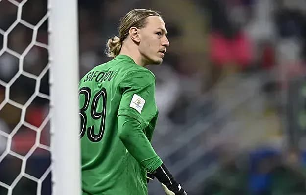 ПСЖ в меньшинстве обыграл «Страсбур», Сафонов отбил пенальти ПСЖ в меньшинстве обыграл «Страсбур», Сафонов отбил пенальти