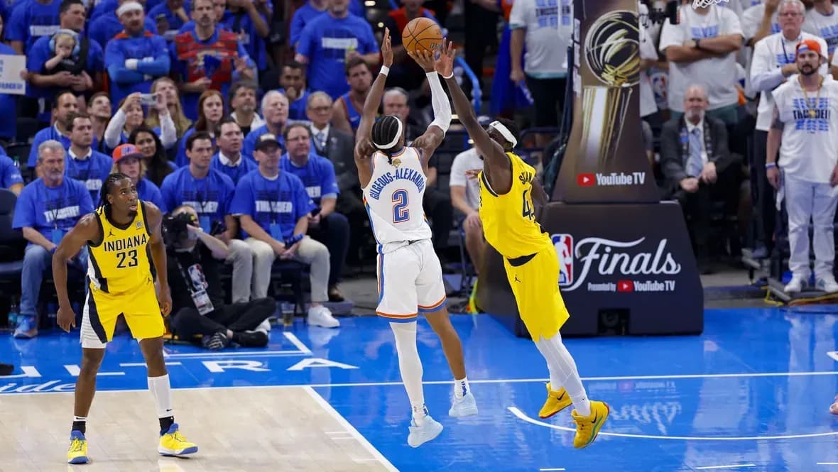 «Оклахома» вышла вперёд в финальной серии НБА против «Индианы» «Оклахома» вышла вперёд в финальной серии НБА против «Индианы»