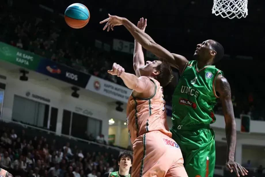 УНИКС перебросал «Уралмаш» и стал лидером Единой Лиги УНИКС перебросал «Уралмаш» и стал лидером Единой Лиги