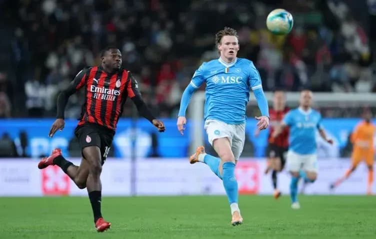 «Наполи» обыграл «Милан» и вышел в финал Суперкубка Италии