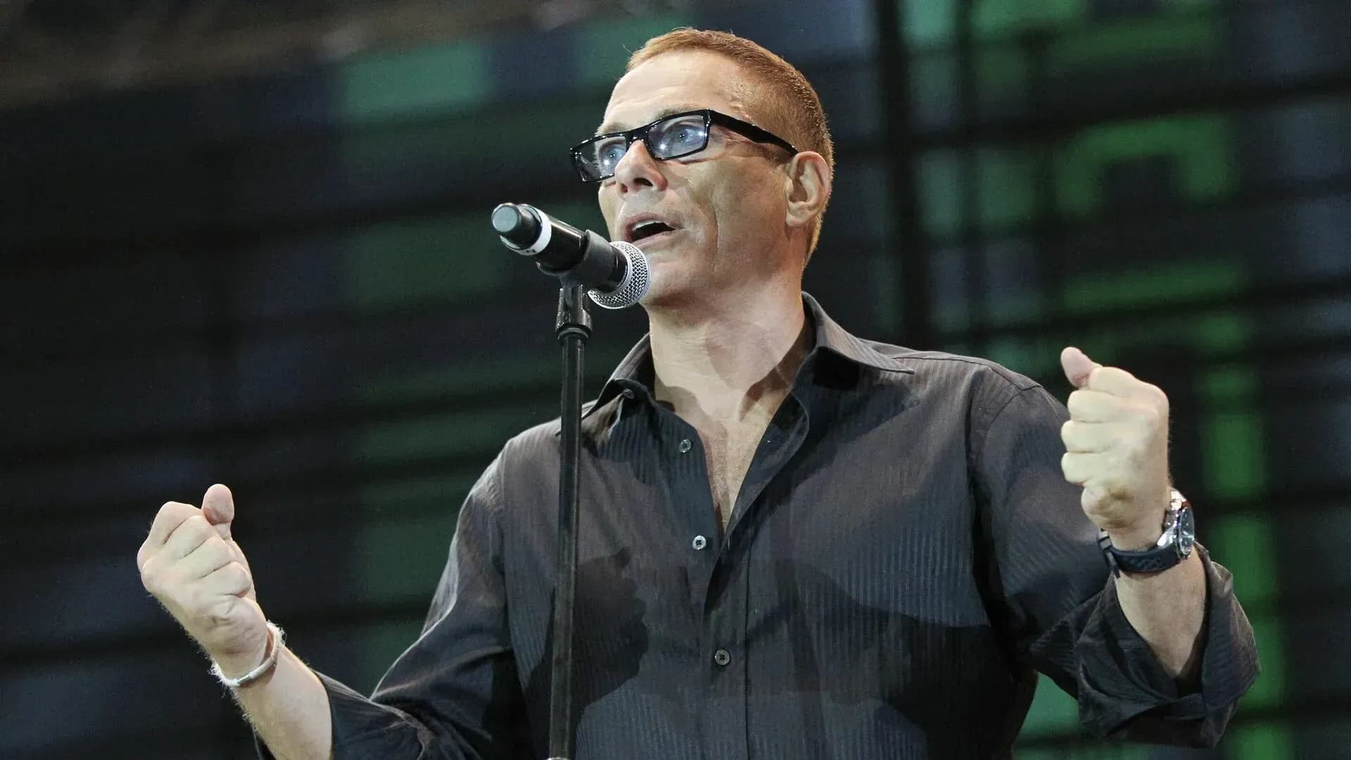 65-летний Ван Дамм пообещал «надрать задницу» 29-летнему блогеру 65-летний Ван Дамм пообещал «надрать задницу» 29-летнему блогеру