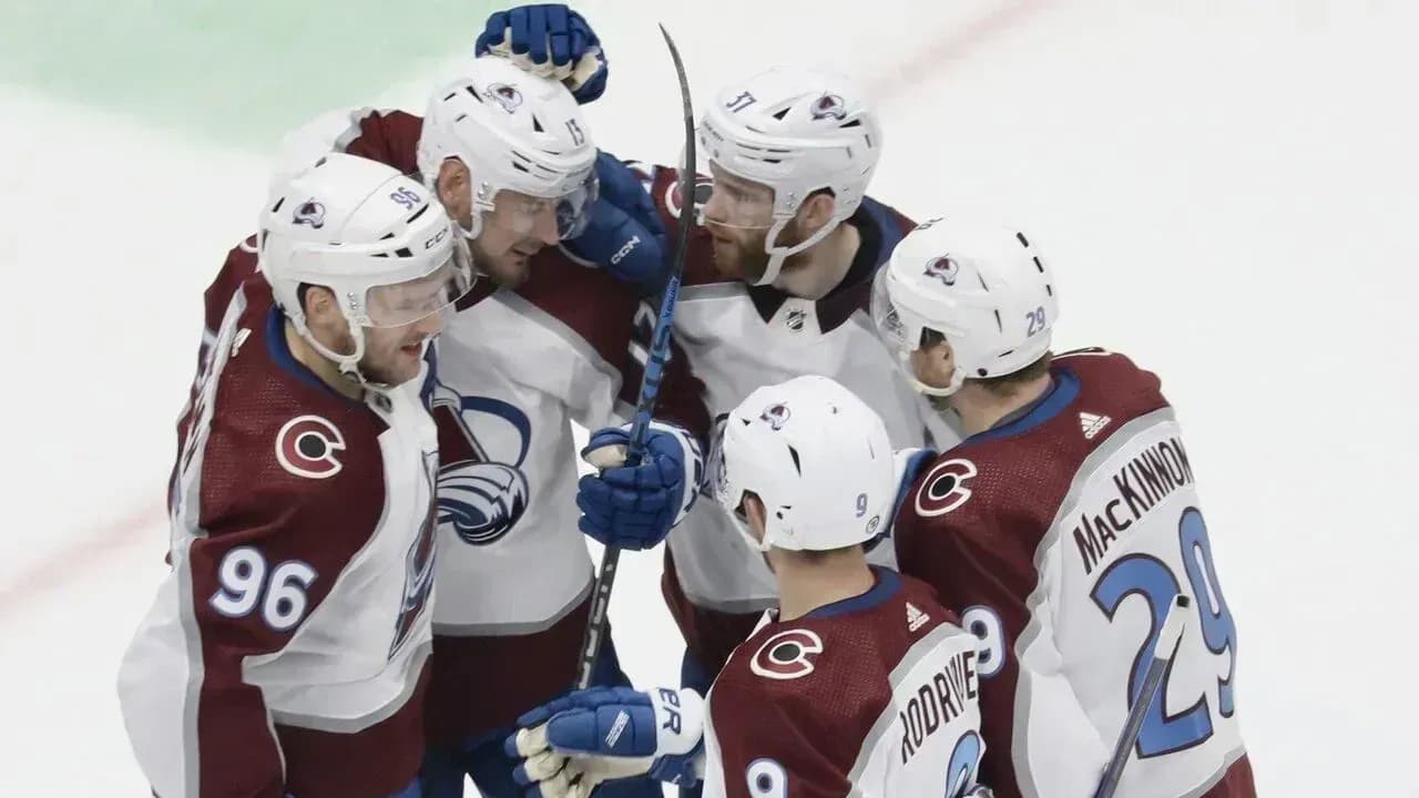 «Ванкувер» обыграл «Анахайм», Кудрявцев набрал первое очко в НХЛ «Ванкувер» обыграл «Анахайм», Кудрявцев набрал первое очко в НХЛ