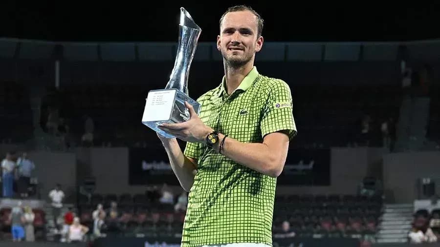 Даниил Медведев одержал победу на турнире в Брисбене Даниил Медведев одержал победу на турнире в Брисбене