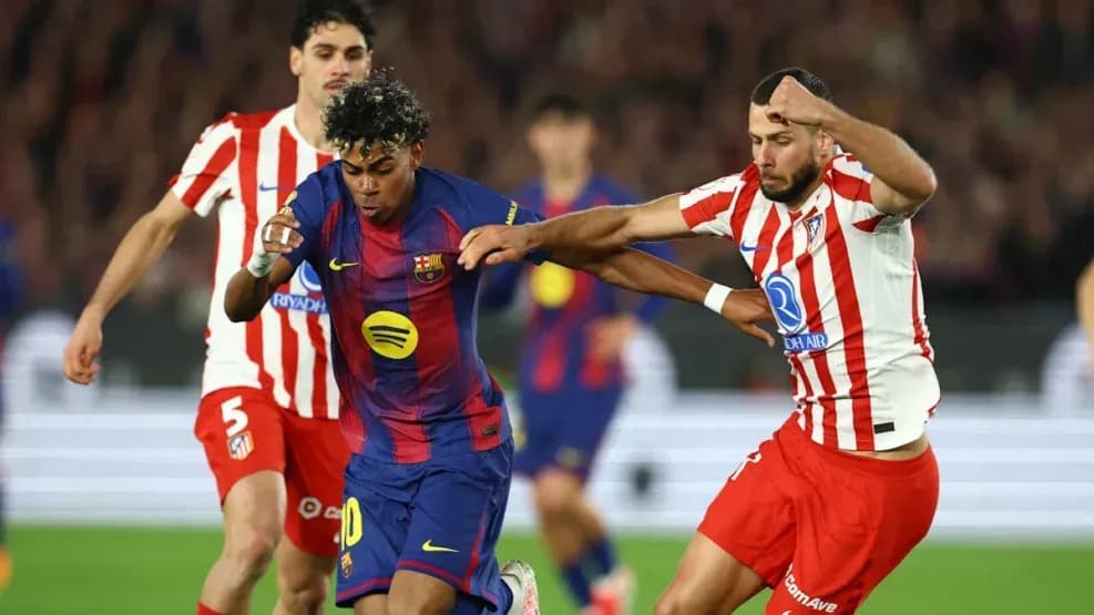 «Барселона» разгромила «Атлетико», но вылетела из Кубка Испании «Барселона» разгромила «Атлетико», но вылетела из Кубка Испании