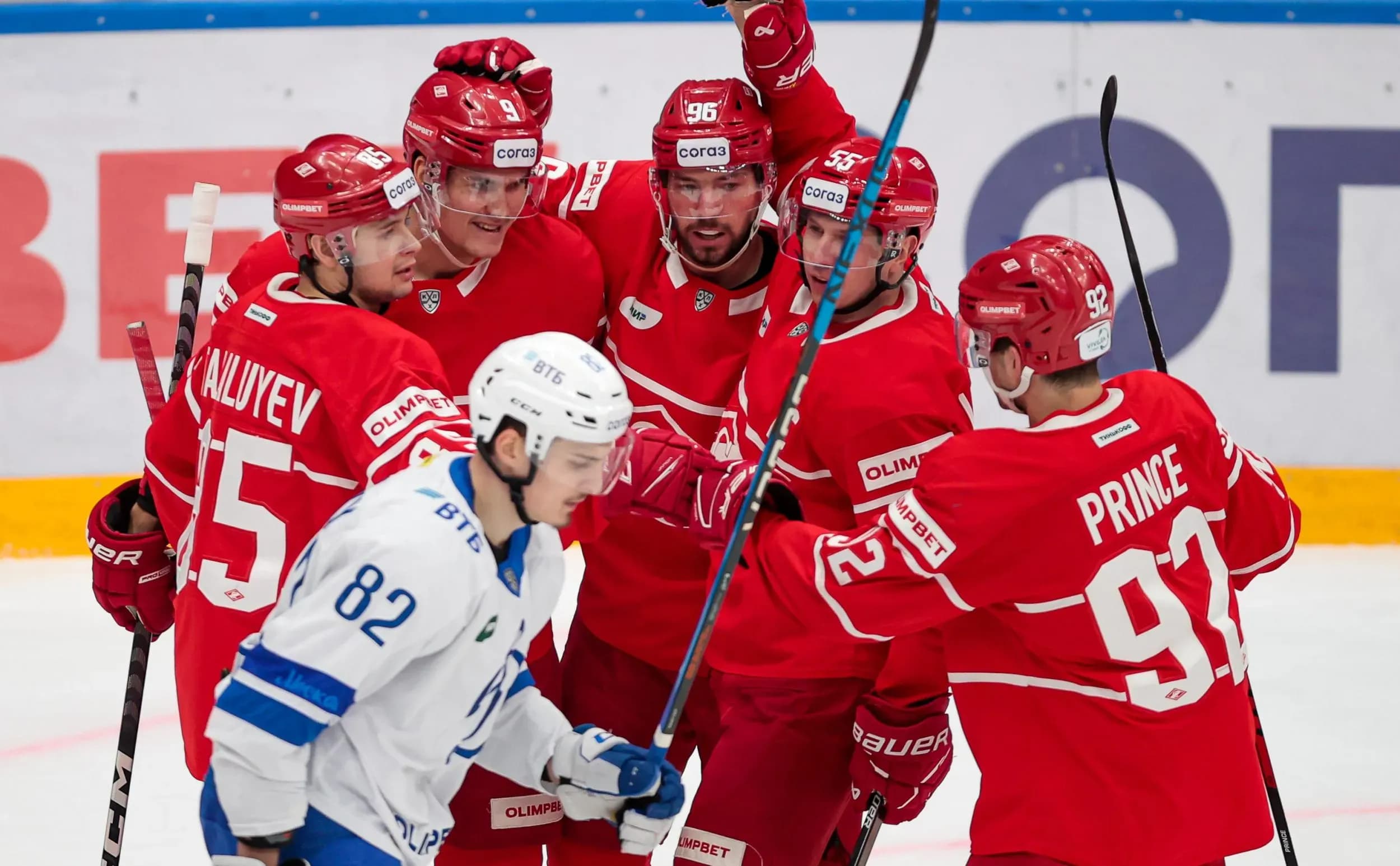 «Спартак» обыграл московское «Динамо» в дерби «Спартак» обыграл московское «Динамо» в дерби