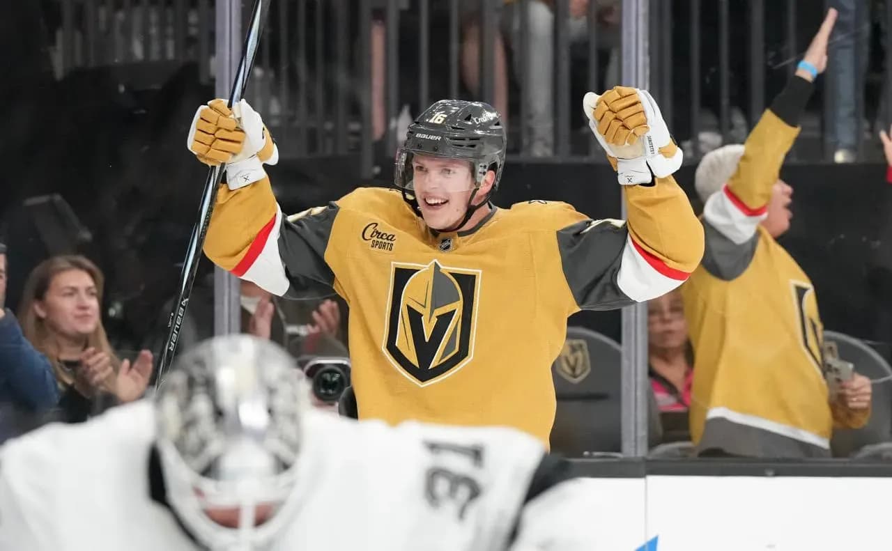 Российский хоккеист оформил первый хет-трик сезона НХЛ Российский хоккеист оформил первый хет-трик сезона НХЛ