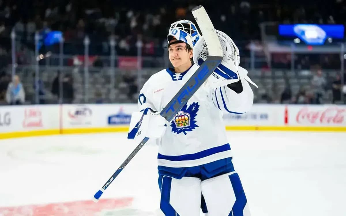 «Эдмонтон» обыграл «Торонто» в дебютном матче Артура Ахтямова в НХЛ «Эдмонтон» обыграл «Торонто» в дебютном матче Артура Ахтямова в НХЛ