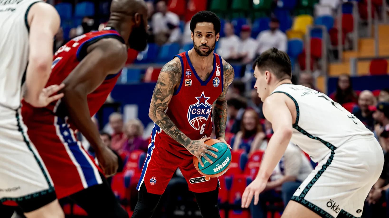 Старт чемпиона, буксующий «Локо» и солидный «Зенит». Обзор Единой Лиги Старт чемпиона, буксующий «Локо» и солидный «Зенит». Обзор Единой Лиги