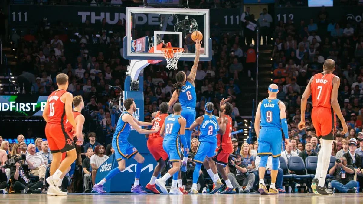 «Оклахома» победила «Хьюстон» в первом матче регулярки НБА «Оклахома» победила «Хьюстон» в первом матче регулярки НБА