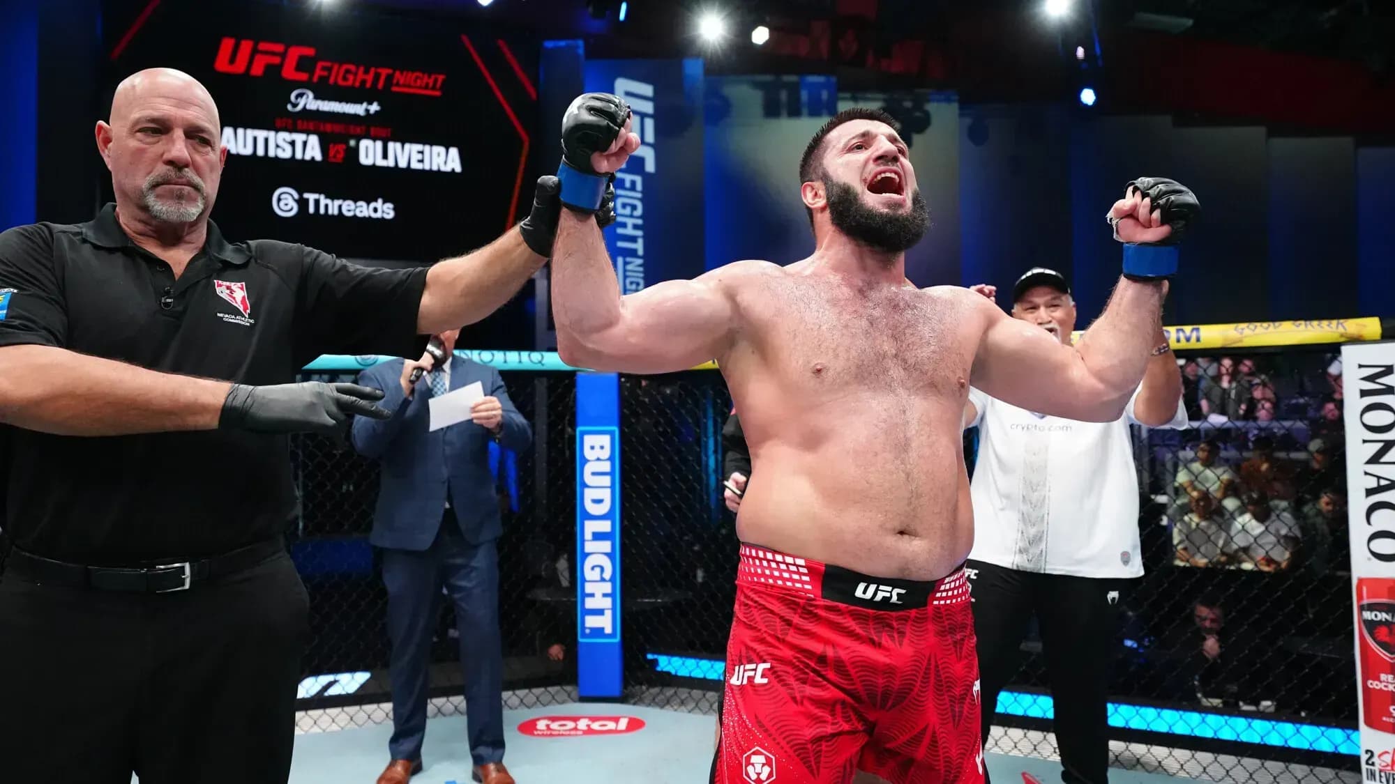 Куниев победил Алмейду на турнире UFC Куниев победил Алмейду на турнире UFC