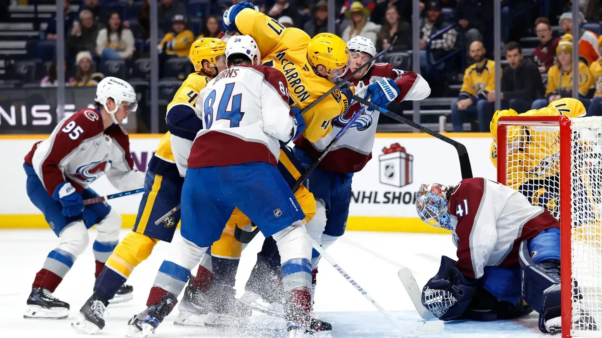 Худшая команда сезона НХЛ обыграла лидера регулярки Худшая команда сезона НХЛ обыграла лидера регулярки