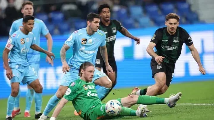 «Краснодар» сыграл вничью с «Зенитом» и сохранил лидерство в РПЛ «Краснодар» сыграл вничью с «Зенитом» и сохранил лидерство в РПЛ