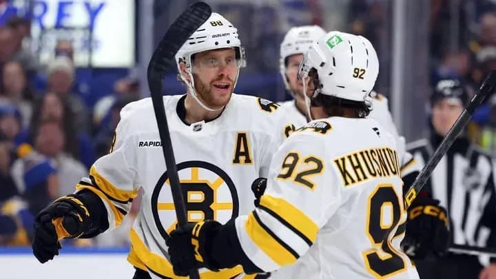 «Баффало» одержал волевую победу над «Бостоном» в матче Кубка Стэнли «Баффало» одержал волевую победу над «Бостоном» в матче Кубка Стэнли