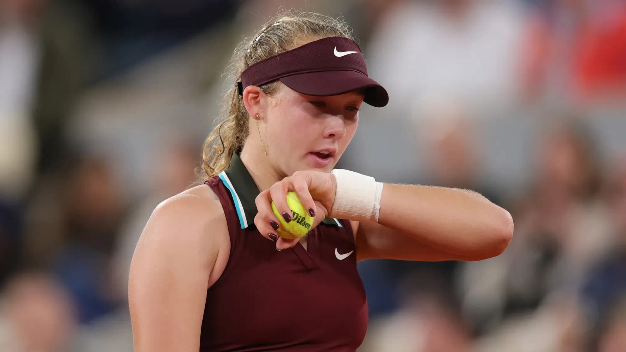 Андреева вылетела с «Ролан Гаррос», проиграв 361-й ракетке мира Андреева вылетела с «Ролан Гаррос», проиграв 361-й ракетке мира