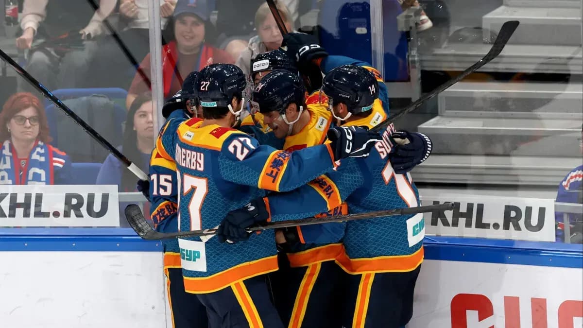 «Шанхайские Драконы» победили в своём первом матче КХЛ