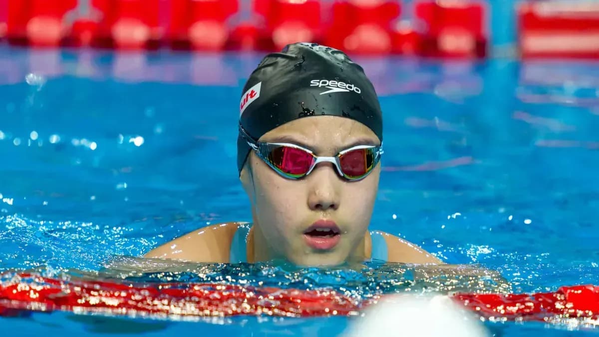13-летняя китаянка установила новый рекорд Азии в плавании на 200 метров 13-летняя китаянка установила новый рекорд Азии в плавании на 200 метров
