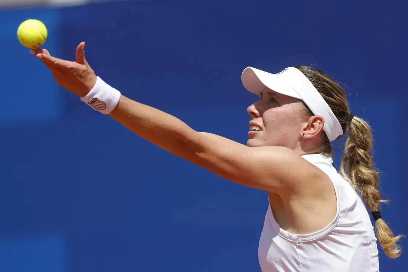 Александрова вышла в четвертьфинал турнира в Абу-Даби Александрова вышла в четвертьфинал турнира в Абу-Даби