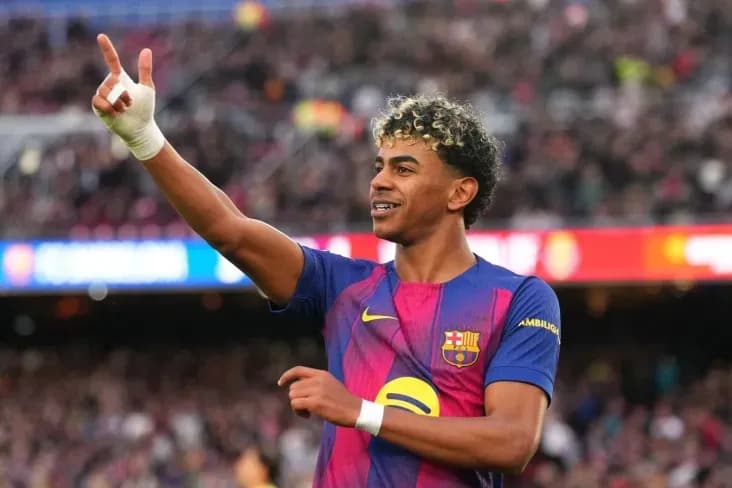 Ламин Ямаль оформил первый хет-трик в карьере Ламин Ямаль оформил первый хет-трик в карьере