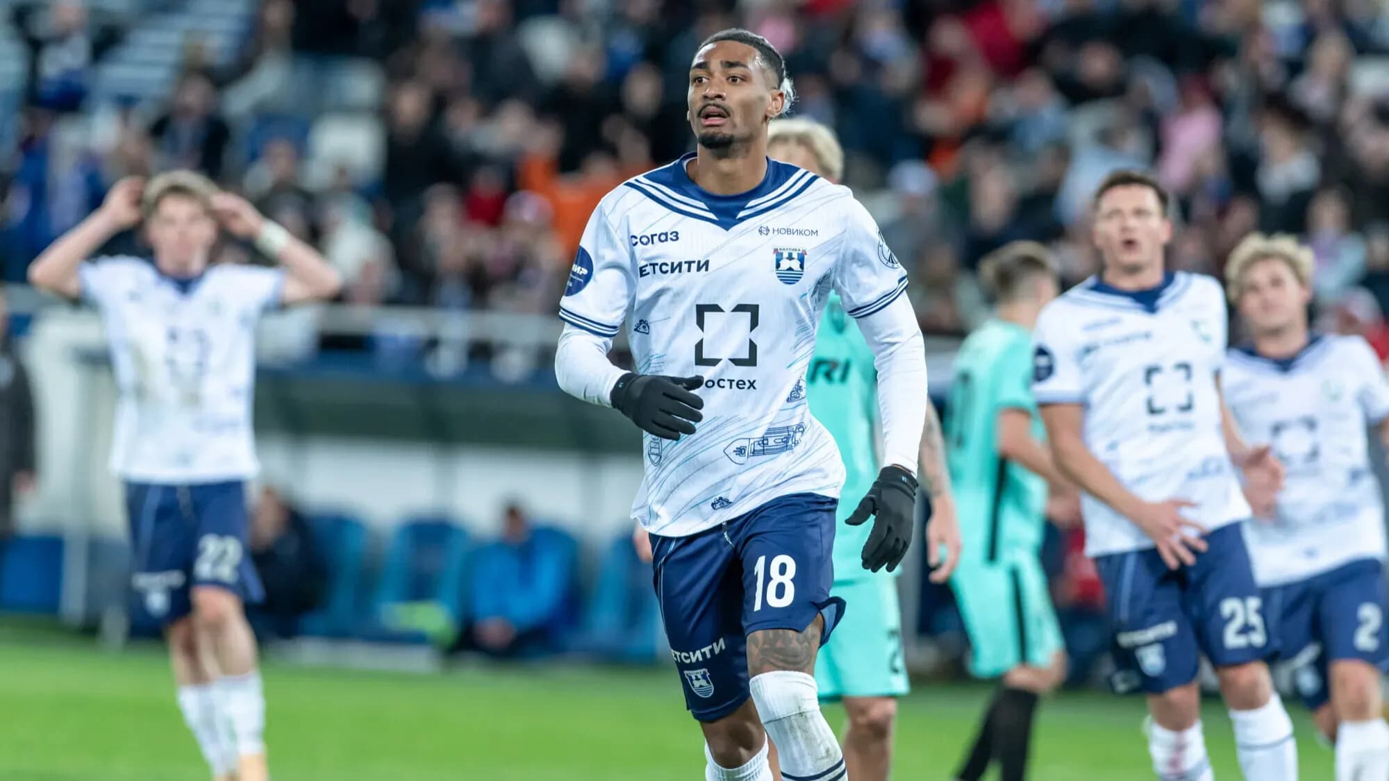 «Балтика» сыграла вничью с «Ахматом» и сохранила место в четвёрке «Балтика» сыграла вничью с «Ахматом» и сохранила место в четвёрке