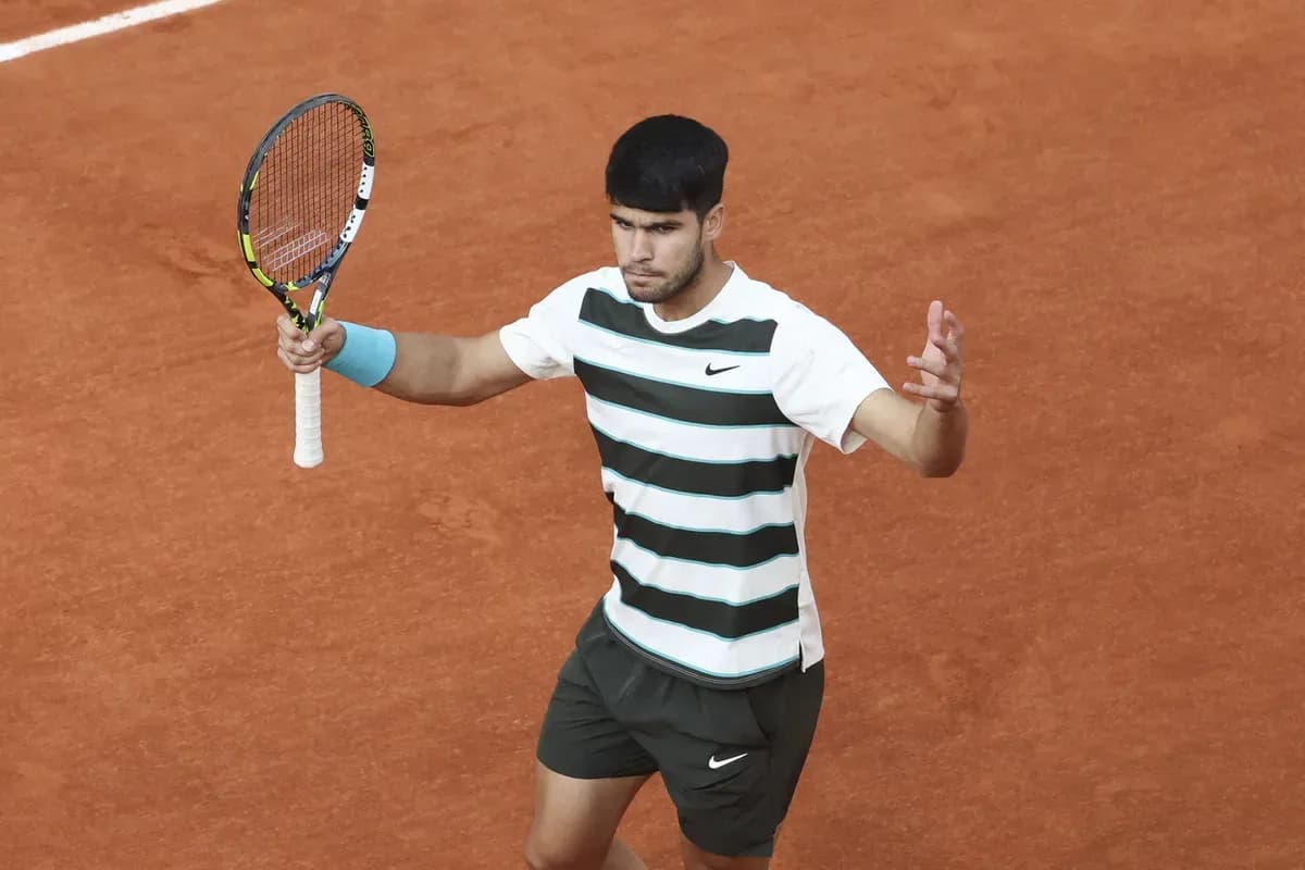 Алькарас одержал победу на «Ролан Гаррос», проигрывая Синнеру 0:2 Алькарас одержал победу на «Ролан Гаррос», проигрывая Синнеру 0:2