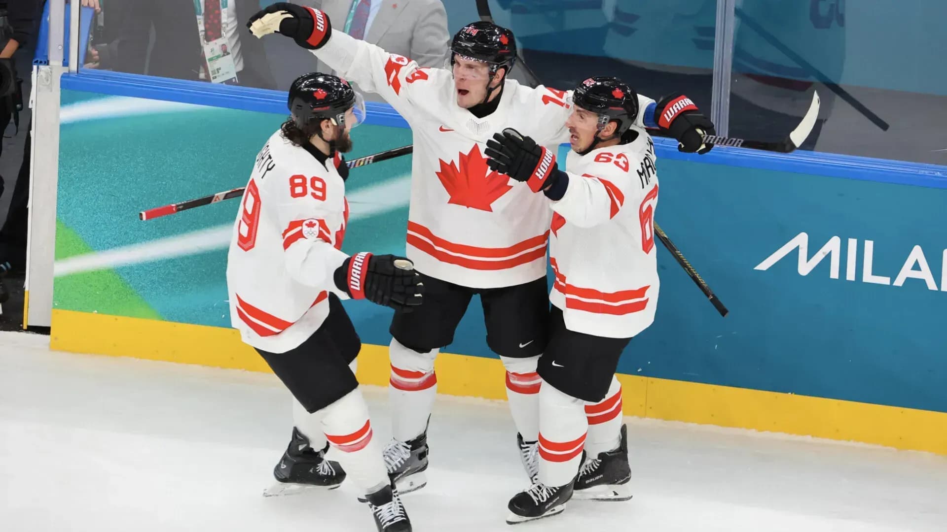 Сборная Канады по хоккею разгромила Чехию в первом матче на Олимпиаде Сборная Канады по хоккею разгромила Чехию в первом матче на Олимпиаде