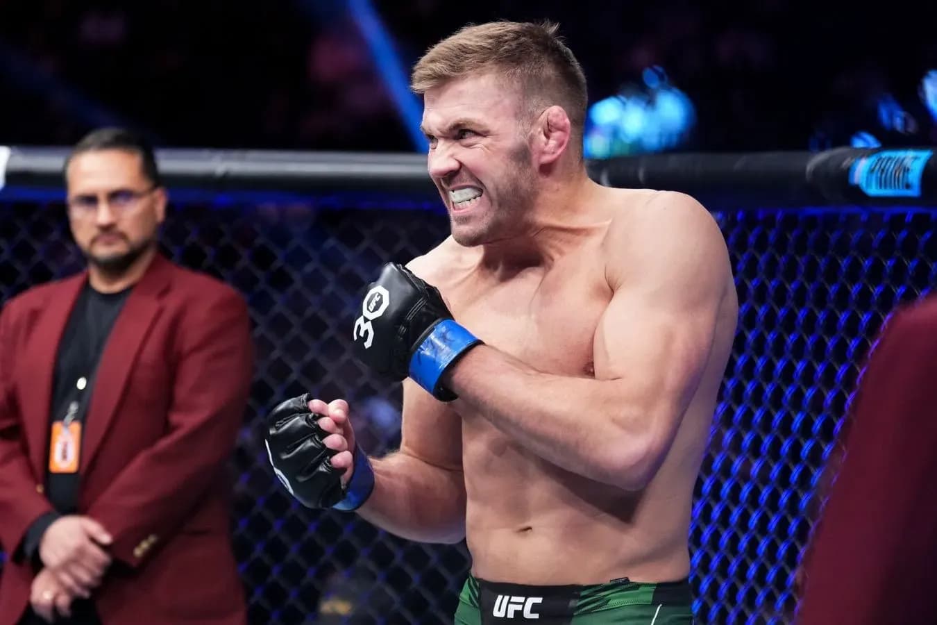 Дю Плесси пообещал Чимаеву неприятности в октагоне Дю Плесси пообещал Чимаеву неприятности в октагоне