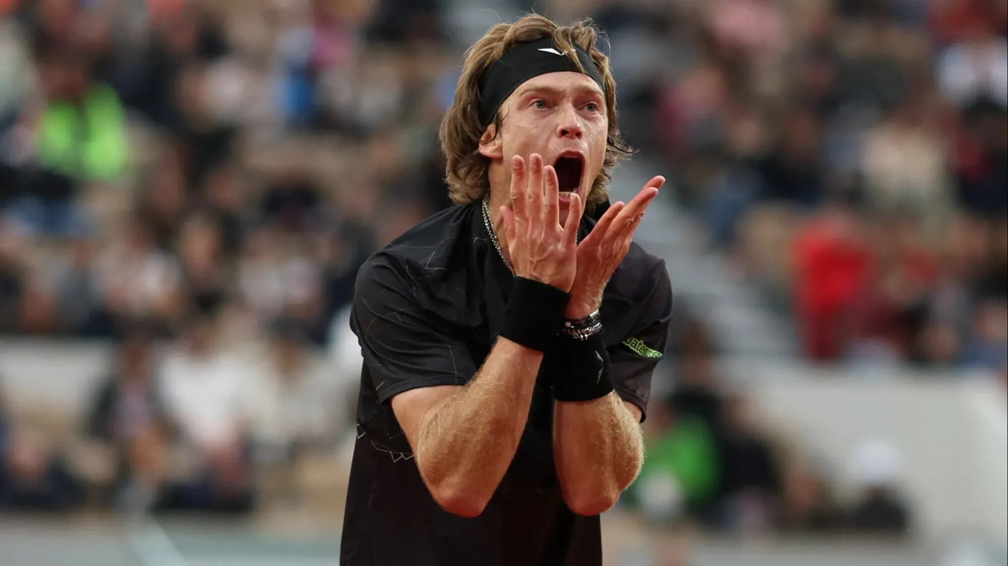 Хачанов и Рублёв вылетели с турнира в Шанхае от 237-й и 173-й ракеток Хачанов и Рублёв вылетели с турнира в Шанхае от 237-й и 173-й ракеток