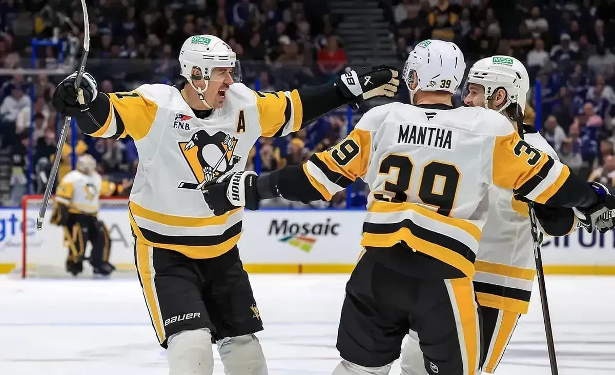 Шайбы Малкина и Чинахова помогли «Питтсбургу» обыграть «Эдмонтон» Шайбы Малкина и Чинахова помогли «Питтсбургу» обыграть «Эдмонтон»