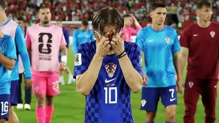 ФИФА объяснила отмену гола Хорватии в концовке матча с Португалией ФИФА объяснила отмену гола Хорватии в концовке матча с Португалией