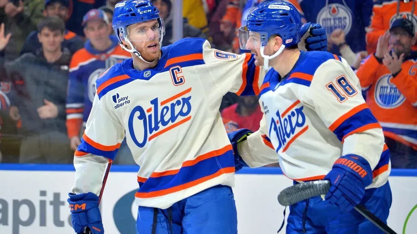 Хет-трик Драйзайтля и пять очков Макдэвида принесли «Эдмонтону» победу над «Калгари» Хет-трик Драйзайтля и пять очков Макдэвида принесли «Эдмонтону» победу над «Калгари»