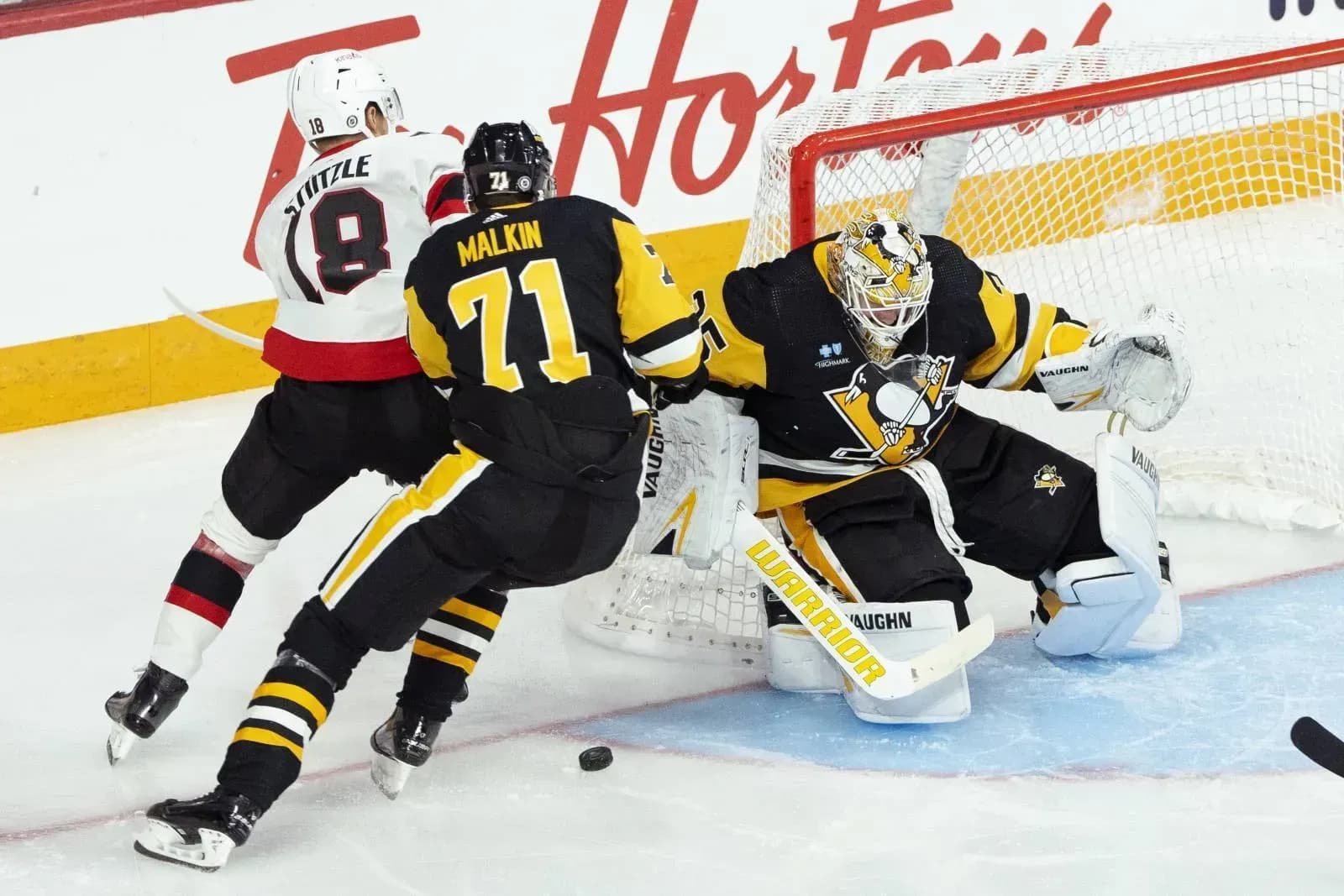 1+1 Малкина не спасли «Питтсбург» в матче с «Филадельфией» 1+1 Малкина не спасли «Питтсбург» в матче с «Филадельфией»
