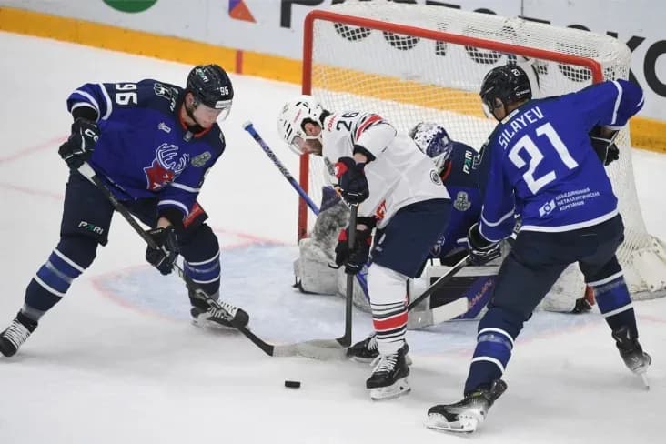 «Металлург» повёл 3-0 в серии Кубка Гагарина с «Торпедо» «Металлург» повёл 3-0 в серии Кубка Гагарина с «Торпедо»