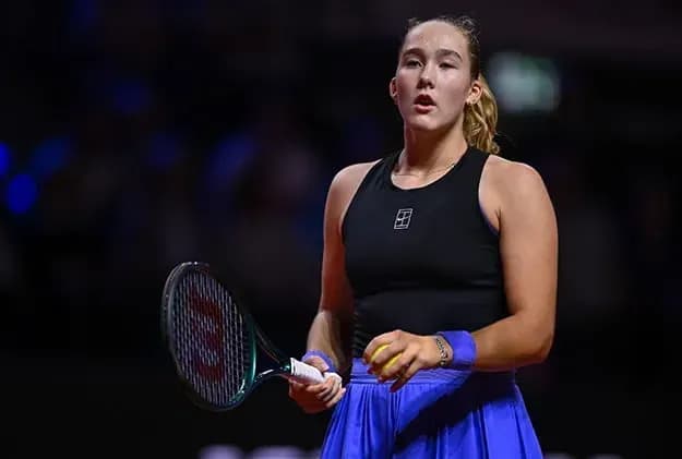 Мирра Андреева обыграла Швёнтек в четвертьфинале теннисного турнира в Штутгарте Мирра Андреева обыграла Швёнтек в четвертьфинале теннисного турнира в Штутгарте