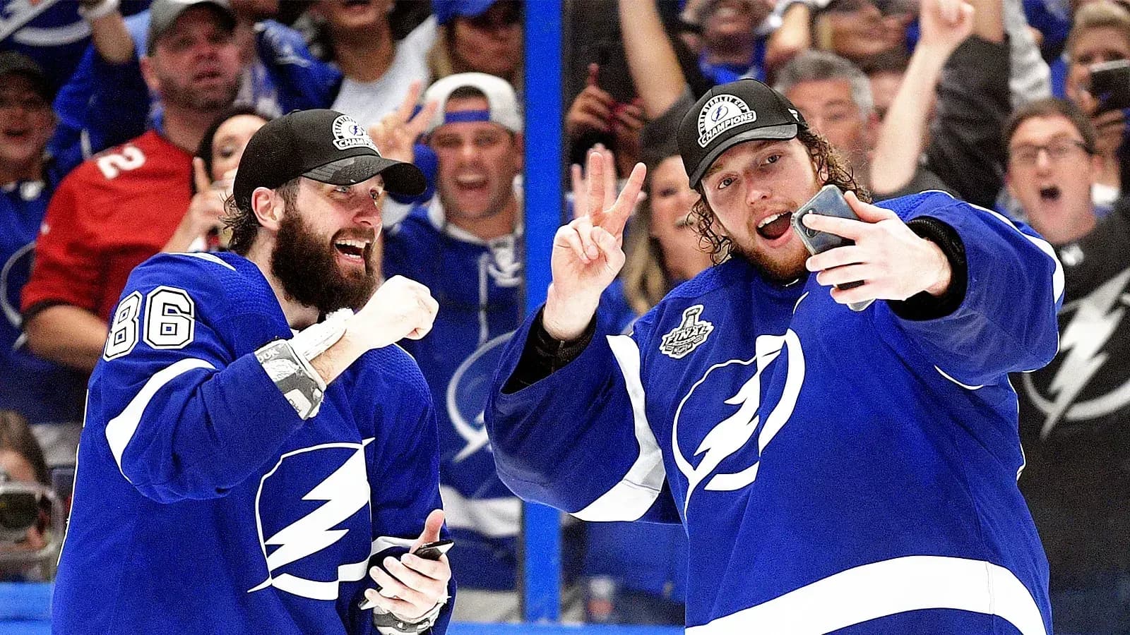 Гол и два ассиста Кучерова помогли «Тампе» обыграть «Ванкувер» Гол и два ассиста Кучерова помогли «Тампе» обыграть «Ванкувер»