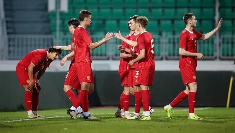 Сборная России опубликовала расширенный состав на мартовские матчи Сборная России опубликовала расширенный состав на мартовские матчи