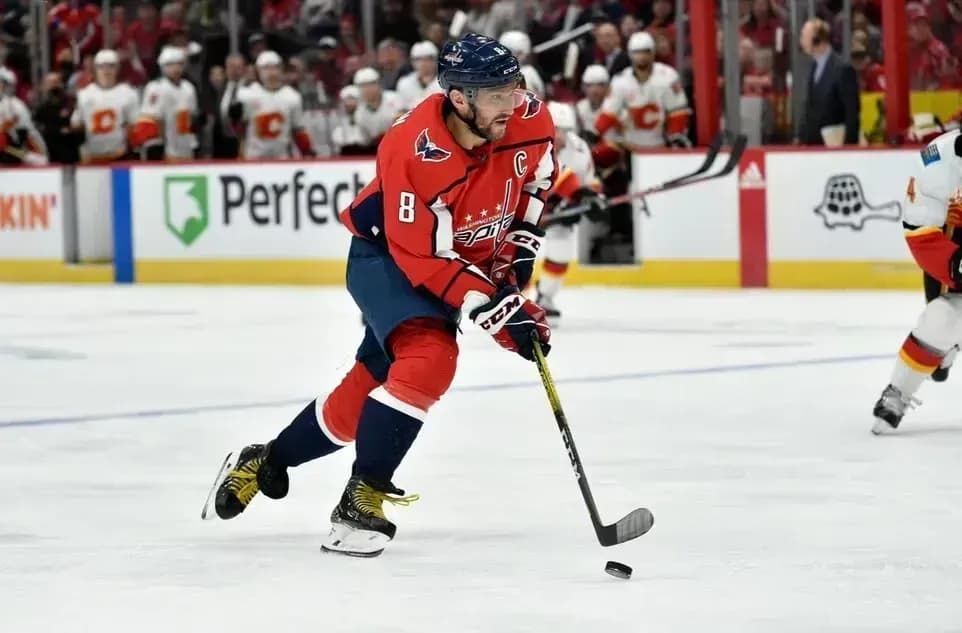 «Вашингтон» проиграл «Бостону» в серии послематчевых буллитов «Вашингтон» проиграл «Бостону» в серии послематчевых буллитов