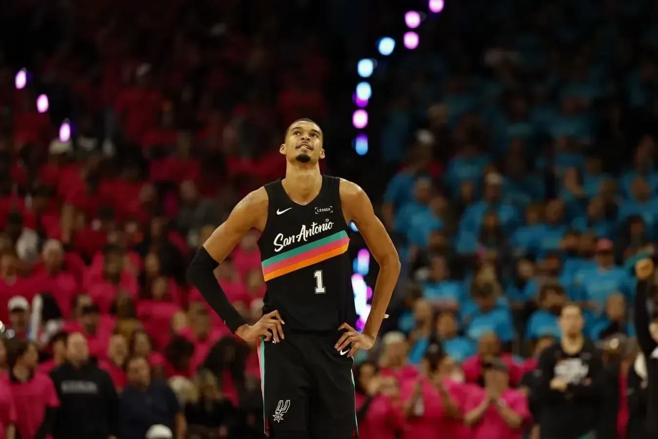 35 очков Вембаньямы помогли «Сан-Антонио» обыграть «Портленд» 35 очков Вембаньямы помогли «Сан-Антонио» обыграть «Портленд»