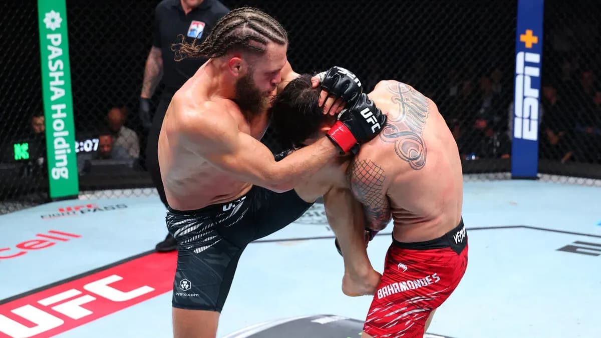 UFC может провести турнир в России в 2027 году UFC может провести турнир в России в 2027 году