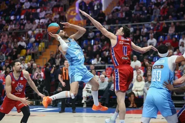 ЦСКА обыграл «Зенит» и одержал 12‑ю подряд победу в Единой Лиге ЦСКА обыграл «Зенит» и одержал 12‑ю подряд победу в Единой Лиге