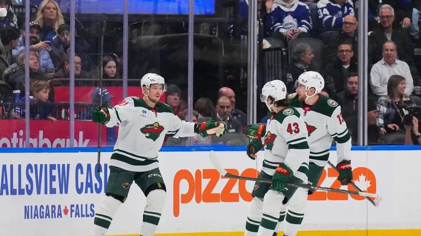 Дубль Тарасенко не спас «Миннесоту» от поражения в матче с «Монреалем» Дубль Тарасенко не спас «Миннесоту» от поражения в матче с «Монреалем»