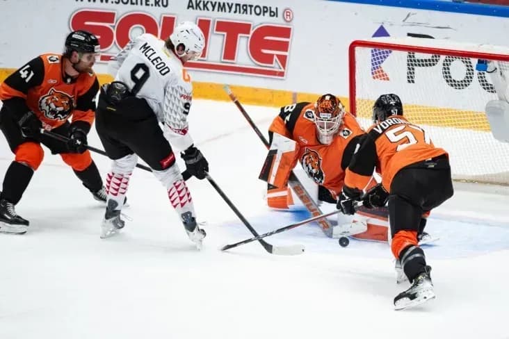 «Авангард» с крупным счётом победил «Амур» на выезде «Авангард» с крупным счётом победил «Амур» на выезде