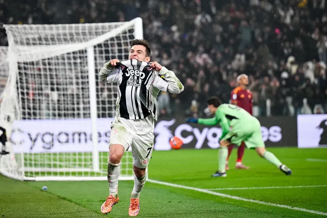 «Ювентус» на своём поле обыграл «Рому» в Серии А