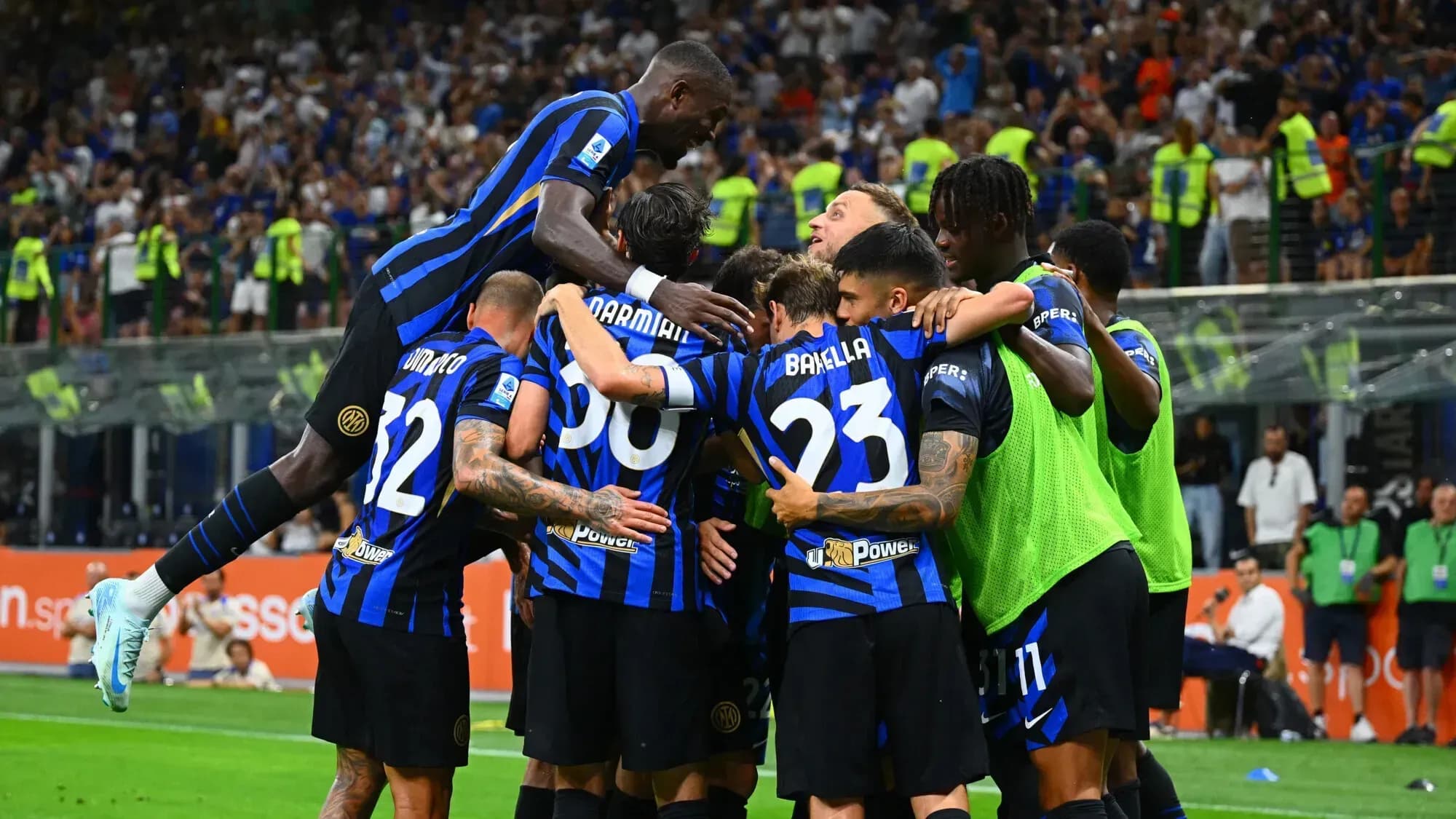 «Интер» победил «Аталанту» и сохранил лидерство в Серии А «Интер» победил «Аталанту» и сохранил лидерство в Серии А