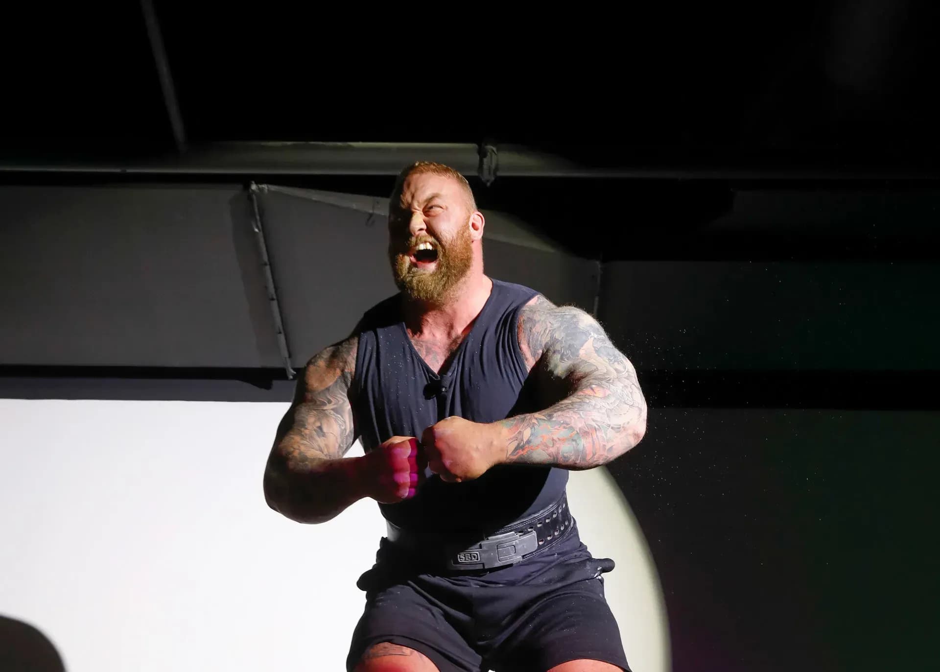 Звезда «Игры престолов» приехал на соревнования в Красноярск Звезда «Игры престолов» приехал на соревнования в Красноярск