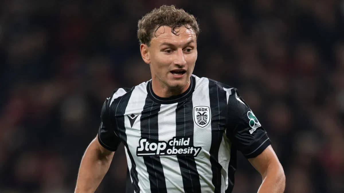 Чалов отдал голевую передачу пяткой в Лиге Европы Чалов отдал голевую передачу пяткой в Лиге Европы