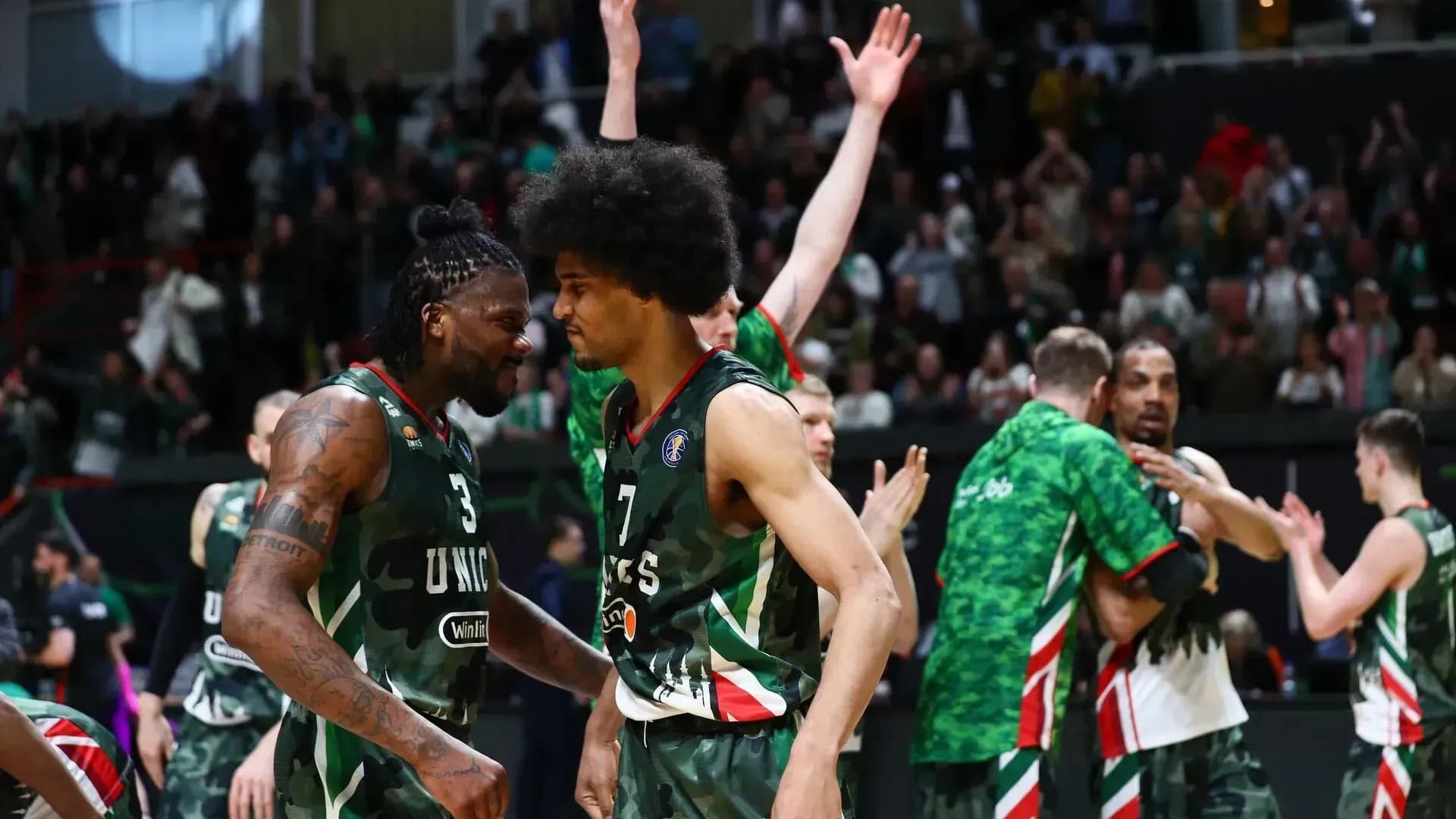 УНИКС разгромил «Нижний Новгород» в Единой Лиге УНИКС разгромил «Нижний Новгород» в Единой Лиге