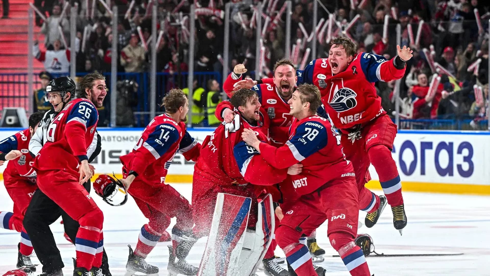 Бодрый старт фаворита, неудачи СКА и первый «триллер» сезона. Обзор «Фонбет чемпионата КХЛ» Бодрый старт фаворита, неудачи СКА и первый «триллер» сезона. Обзор «Фонбет чемпионата КХЛ»