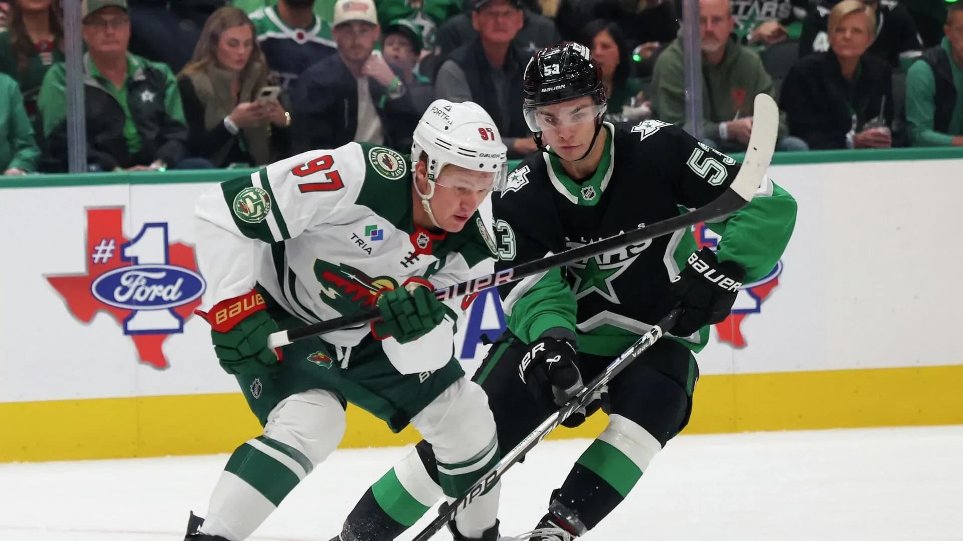 Два ассиста Капризова помогли «Миннесоте» сравнять счёт в серии с «Далласом» Два ассиста Капризова помогли «Миннесоте» сравнять счёт в серии с «Далласом»