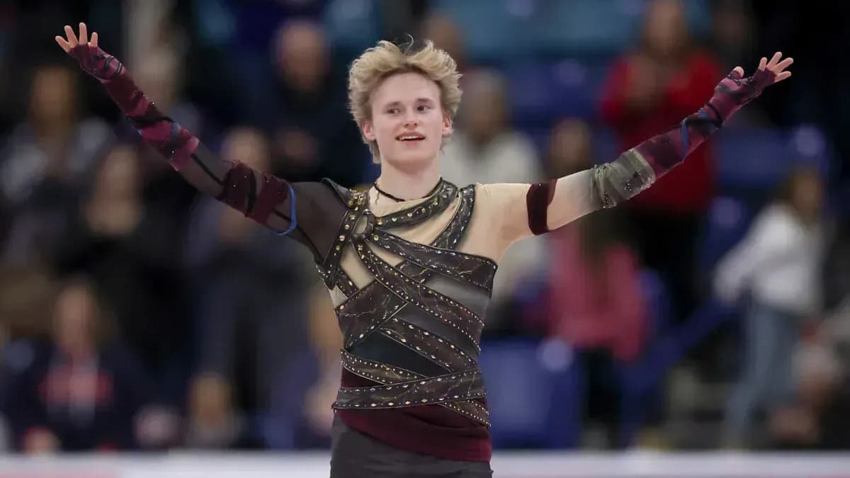 Малинин выиграл Гран-при Канады, установив мировой рекорд Малинин выиграл Гран-при Канады, установив мировой рекорд